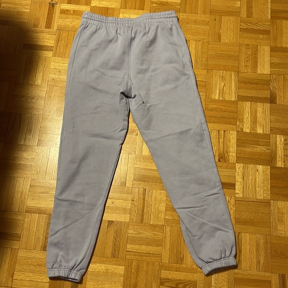 Aritzia cozy fleece boyfriend sweatpants. - Picture 2 of 2